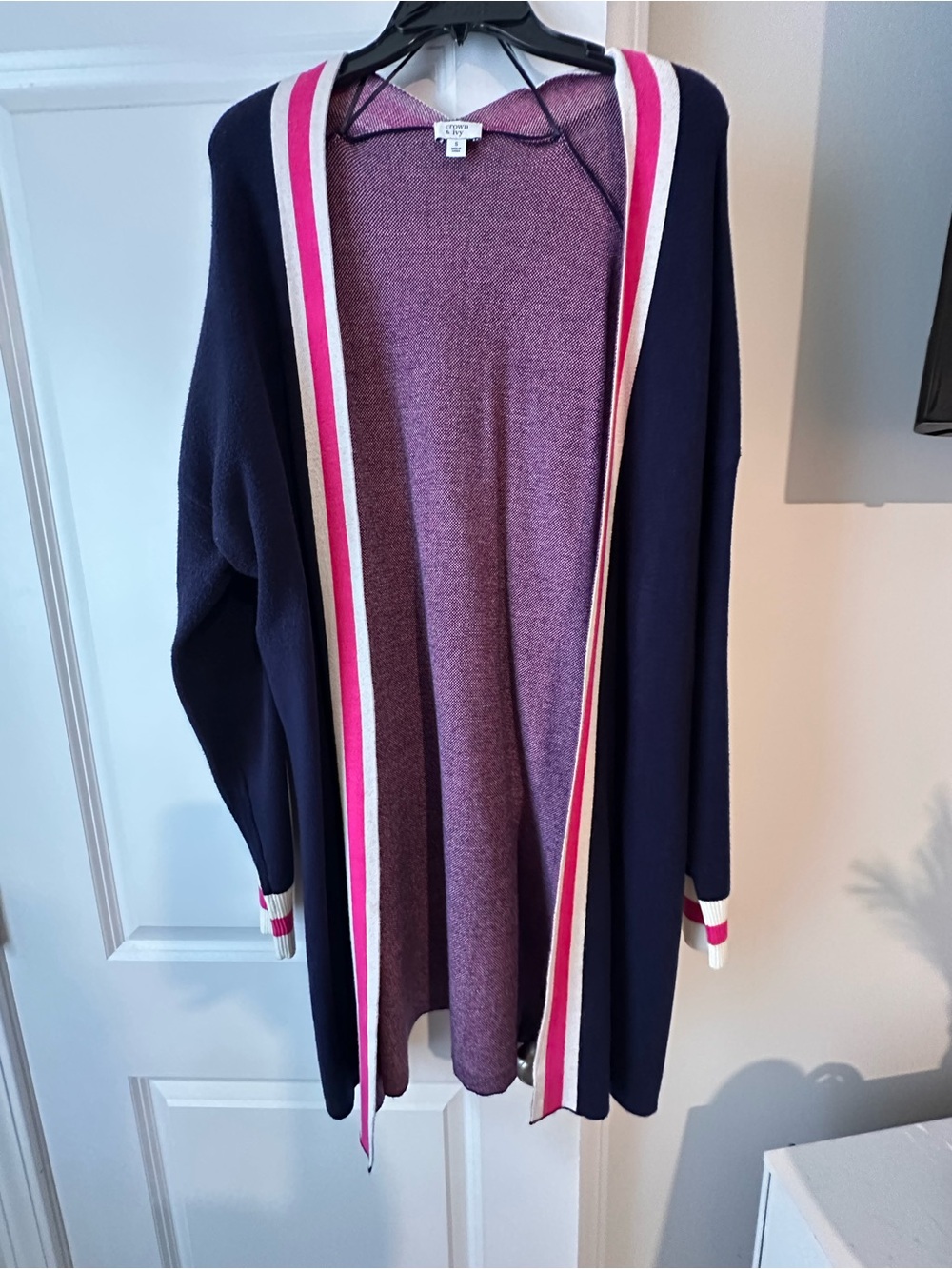Crown & Ivy Women Navy Open-Front Cardigan with Pink Trim